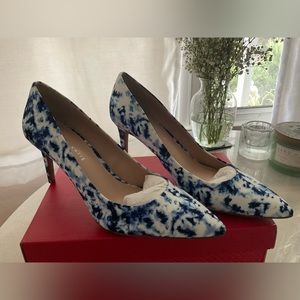 Kelly & Katie tie dye pointed shoe